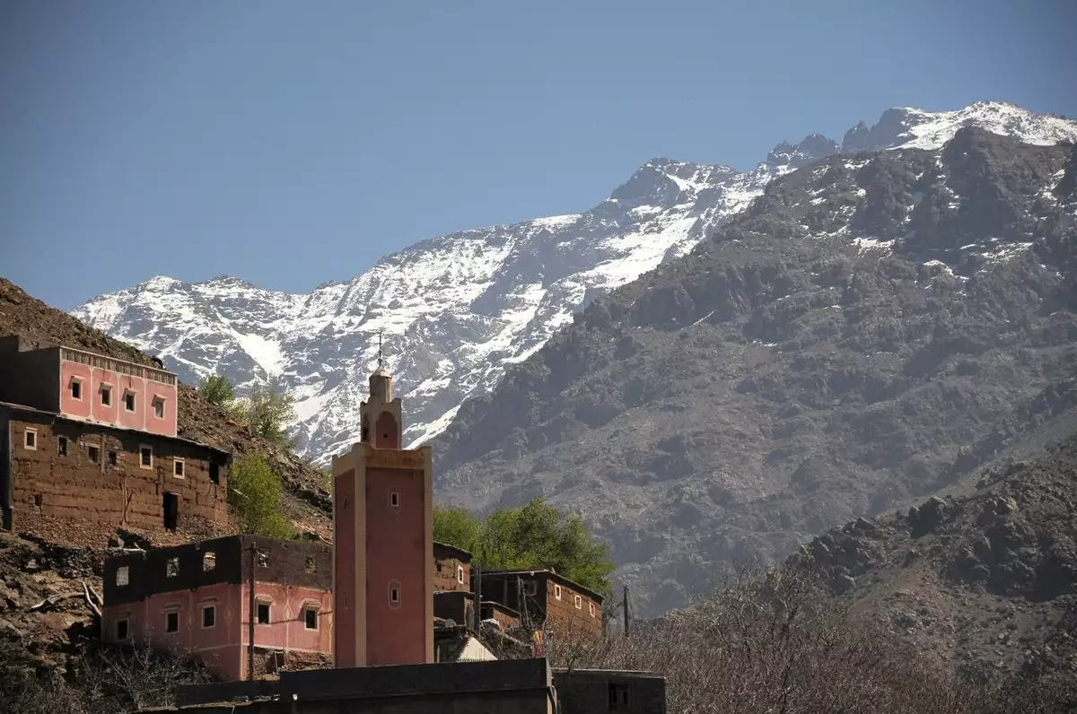 Tiout - Taroudant departing from Agadir (The reddish land and the Kasbah)