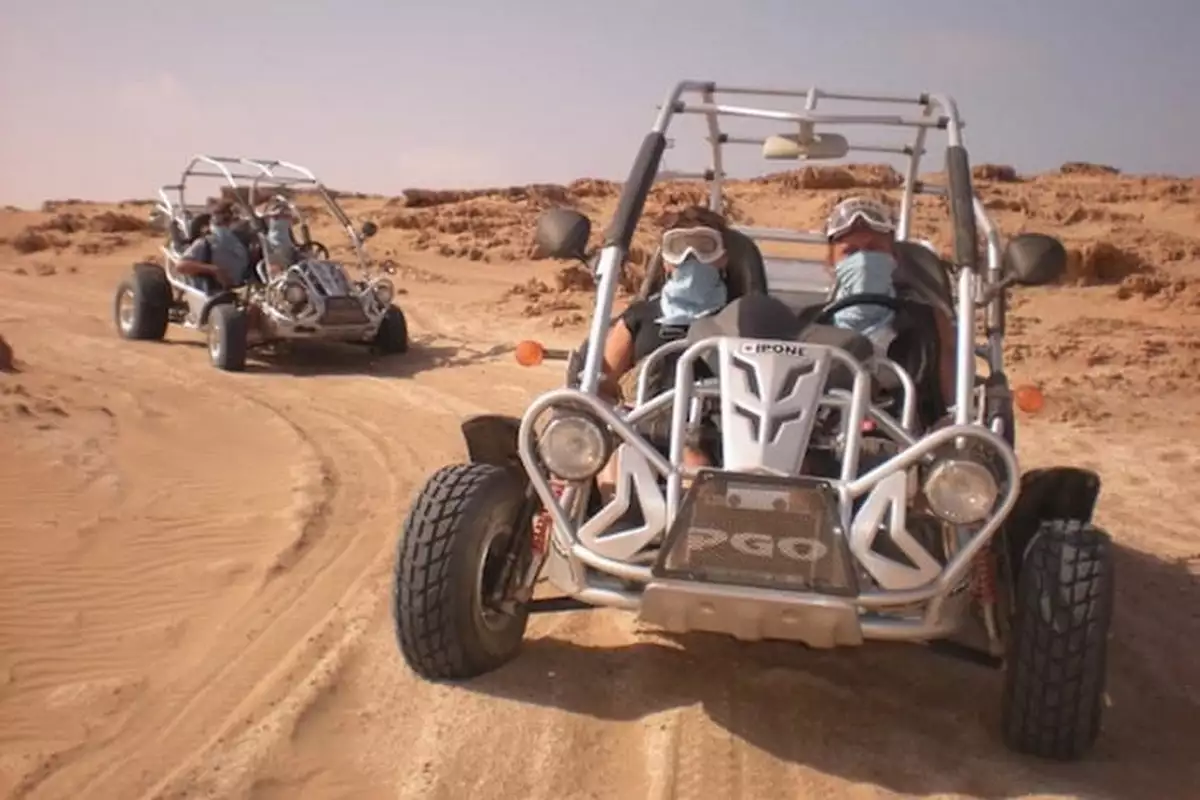 Aventure en Buggy à Agadir : Découvrez les dunes impressionnantes et les paysages du Maroc
