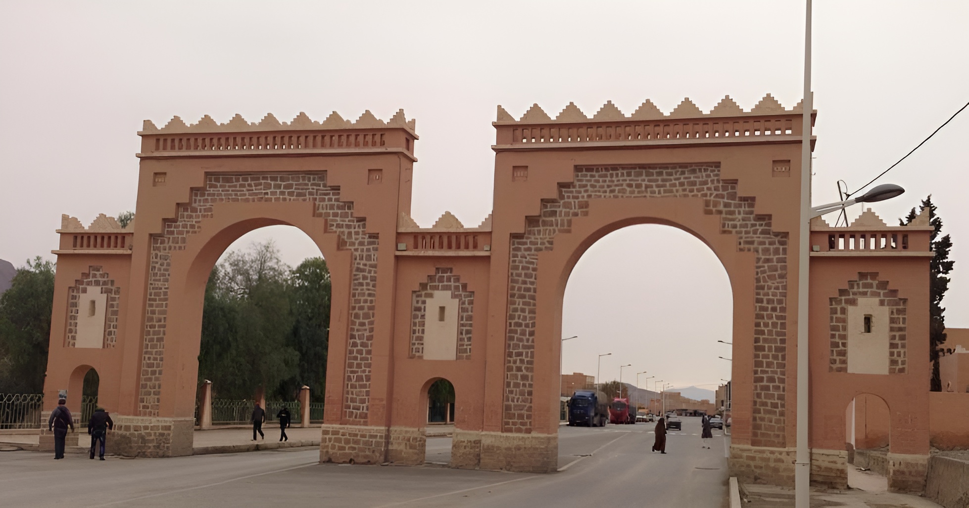 uploads/blogs/alrysh-gohr-alatls-alkbyr-alshrky-almkhfy