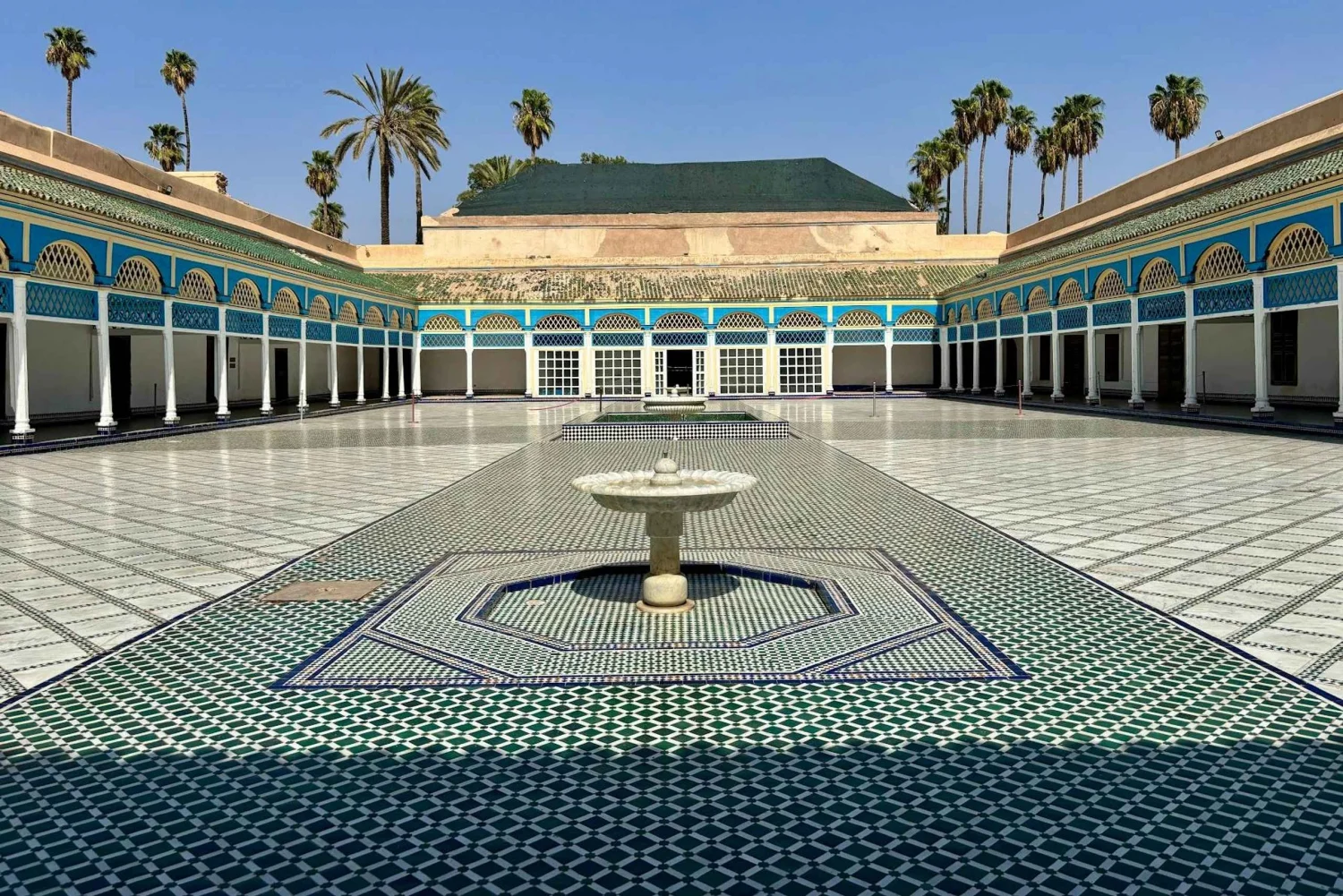 Fes: Morocco’s Timeless City – Explore the Oldest Medina in the World